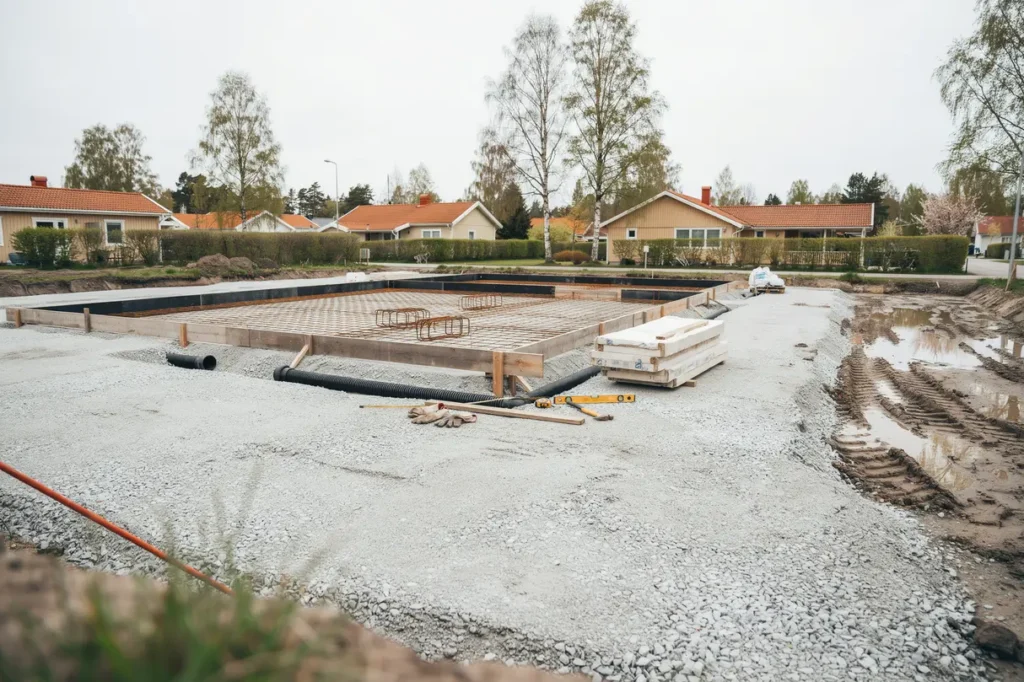 gjuta husgrund till villa eller garage markarbete kostnader och vanliga misstag att undvika
